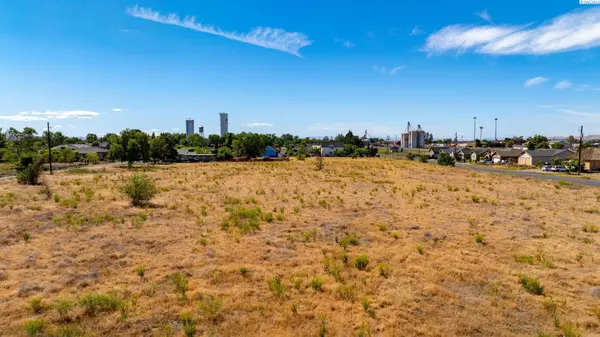 710 South St, Mabton, WA 98935