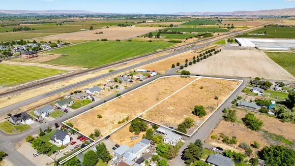 707 Fern St, Mabton, WA 98935
