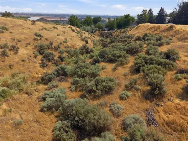NKA Chamnaview Ln, Richland, WA 99352