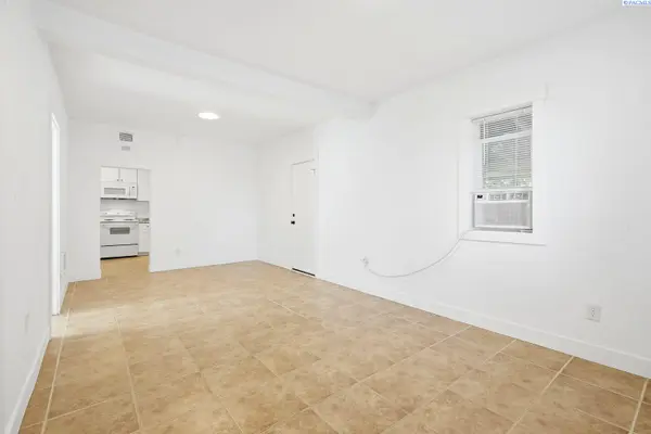 904 La Salle, Yakima, WA 98907