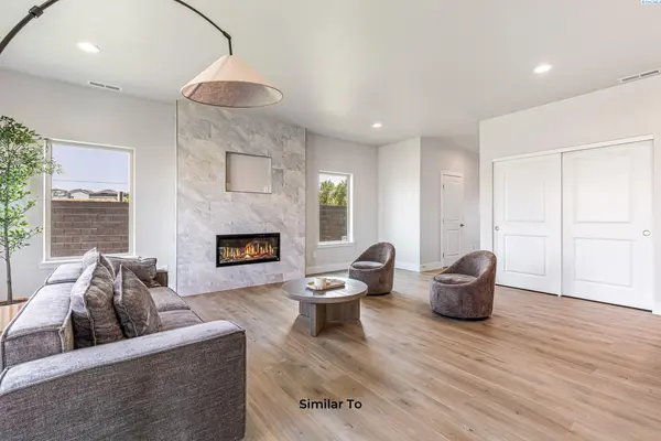 7686 Grapevine Ct, West Richland, WA 99353