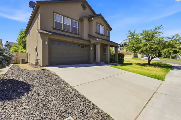 406 Lakerose Lp, Richland, WA 99352