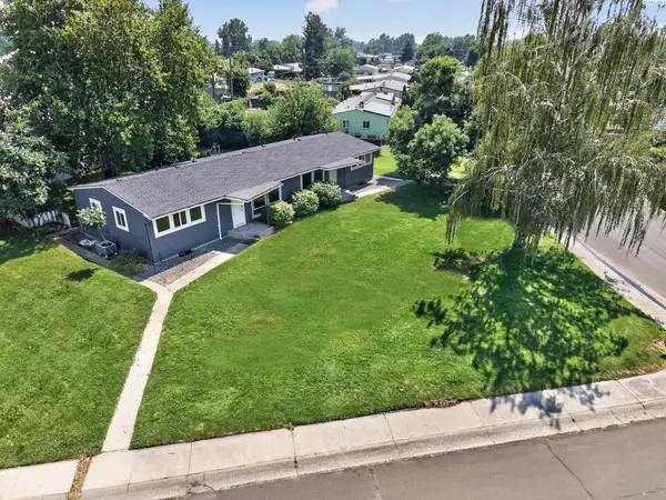 1016 #B Cedar St, Richland, WA 99354