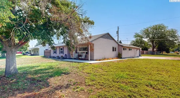 614 Basswood Avenue, Richland, WA 99352-3672