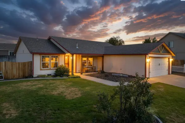 5210 Canter St, West Richland, WA 99353