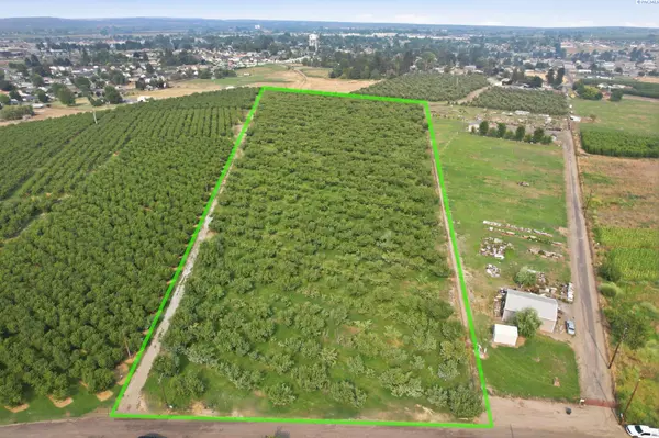 360 Pecan Rd., Grandview, WA 98930