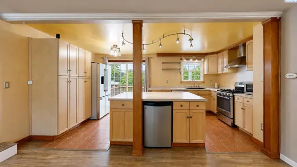 1927 Pike Avenue, Richland, WA 99354