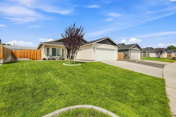 1511 13th St, Benton City, WA 99320