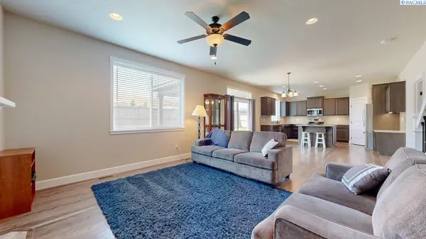 4290 S Anderson Place, Kennewick, WA 99337
