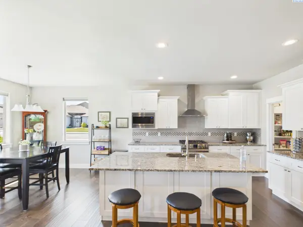 3065 WILD CANYON WAY, Richland, WA 99354