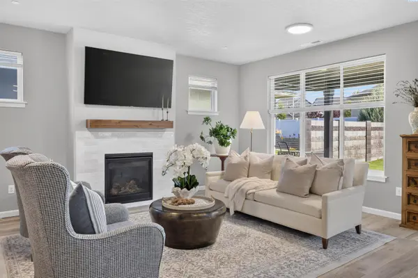 4689 White Drive, Richland, WA 99352