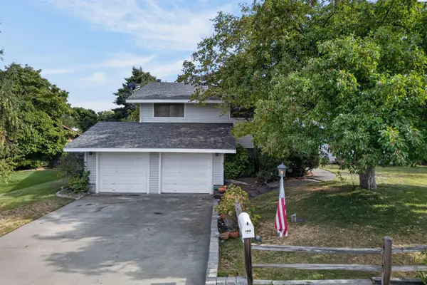 1964 Birch Ave, Richland, WA 99354