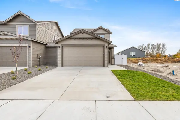7487 Grapevine Ct, West Richland, WA 99353