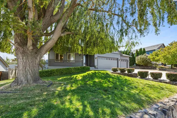 215 W 53rd, Kennewick, WA 99337