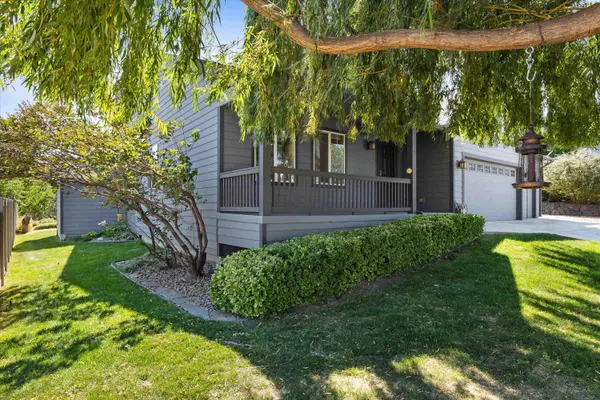 215 W 53rd, Kennewick, WA 99337