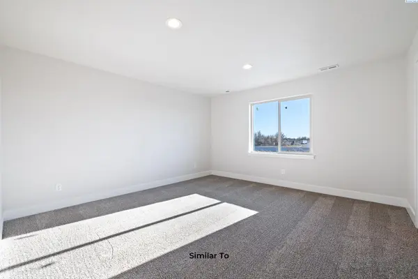 4214 Road 114, Pasco, WA 99301