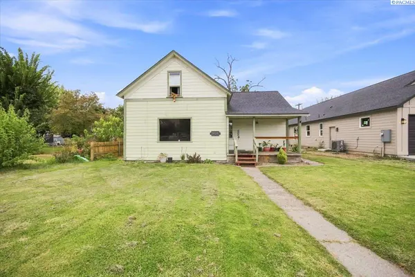 1424 Grant Ave, Prosser, WA 99350