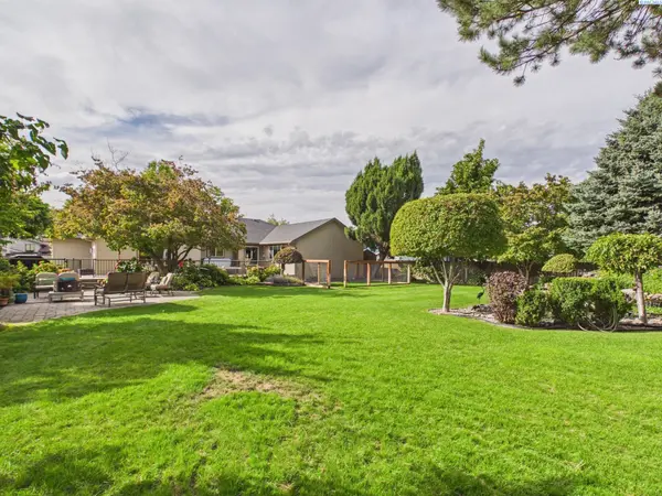 2422 Mark Ave, Richland, WA 99352
