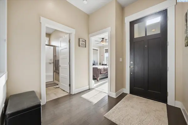 2576 Tiger Lane, Richland, WA 99352-8864