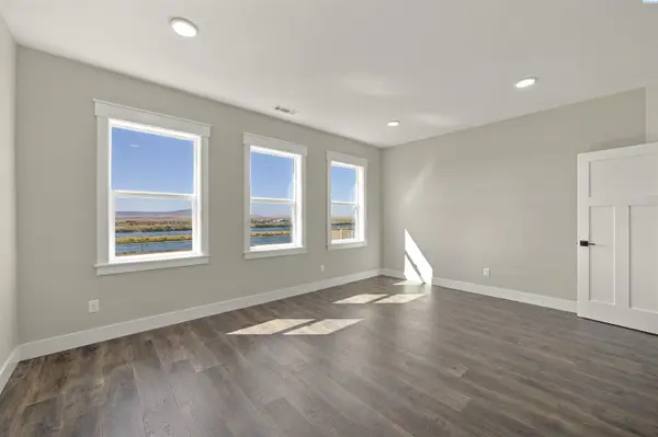 359 Panoramic Drive, Pasco, WA 99301