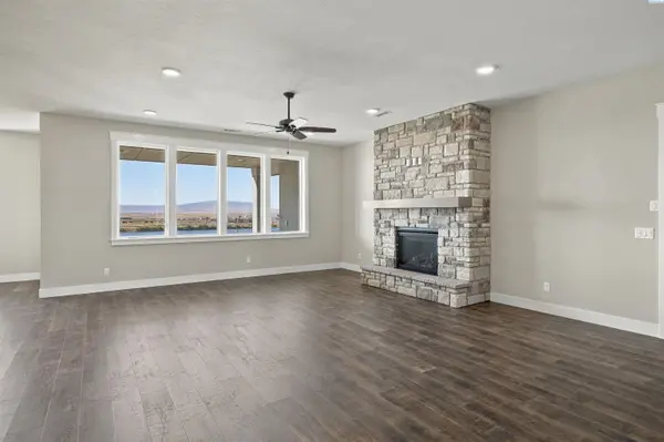 359 Panoramic Drive, Pasco, WA 99301