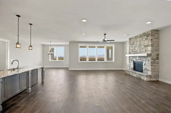 359 Panoramic Drive, Pasco, WA 99301