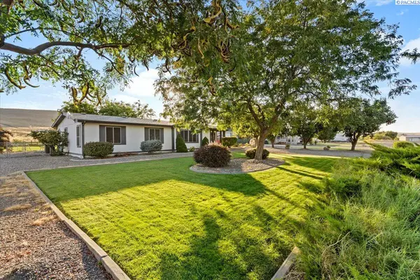 25603 E Ruppert Rd, Benton City, WA 99320