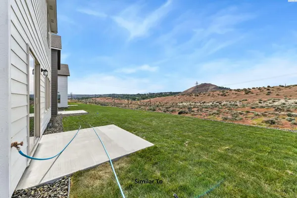 261 N Dewberry Pl, Kennewick, WA 99336