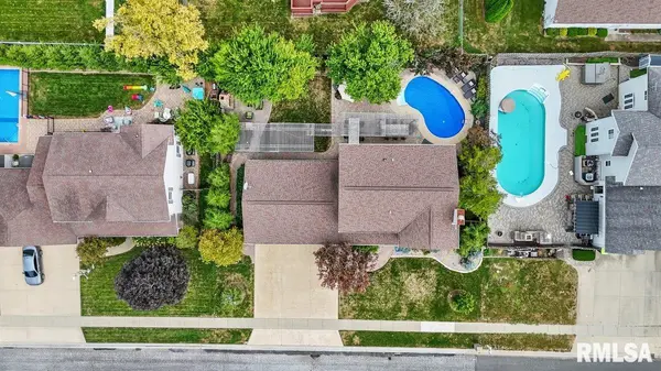 312 Westwinds DR, Jacksonville, IL 62650