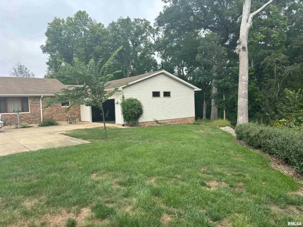 109 MUNTER PL, East Peoria, IL 61611
