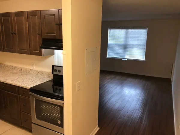 441 Harding Pl #B3, Nashville, TN 37211