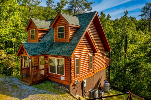 2205 Meredith Way, Sevierville, TN 37876