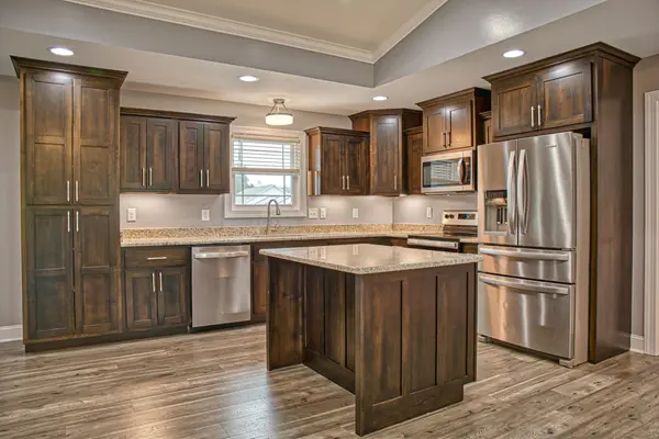 795 Buffalo Valley Rd, Baxter, TN 38544