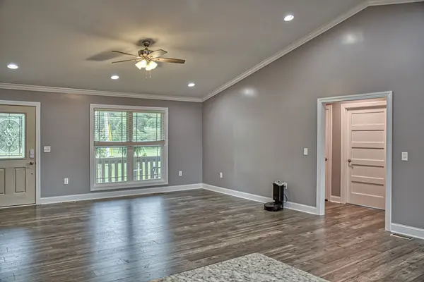 795 Buffalo Valley Rd, Baxter, TN 38544