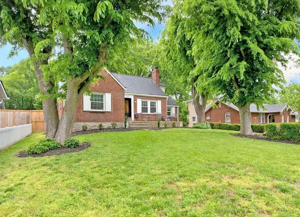 2109 Natchez Trce, Nashville, TN 37212