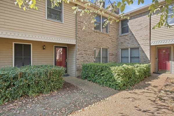 219 Westfield Dr, Nashville, TN 37221