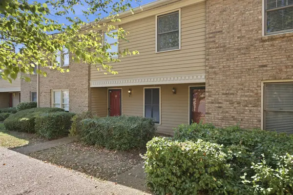 219 Westfield Dr, Nashville, TN 37221