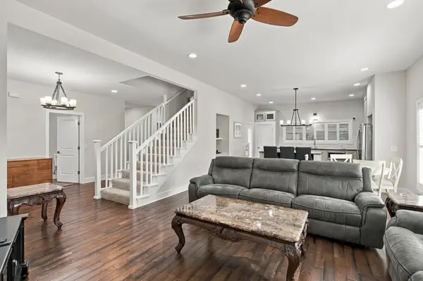 1208 Wiltshire Ct, Columbia, TN 38401