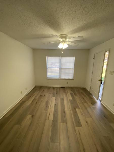212 Beech St #E, Clarksville, TN 37042