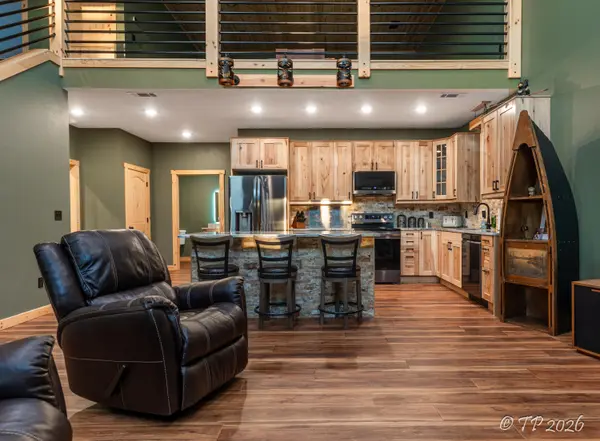 6475 Private Road 1182, West Plains, MO 65775