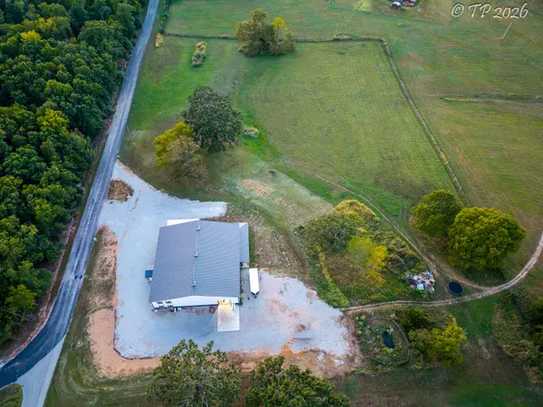 6475 Private Road 1182, West Plains, MO 65775