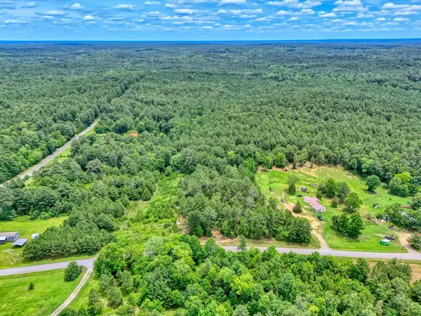 00 Stomp Springs CIR, Clinton, SC 29325