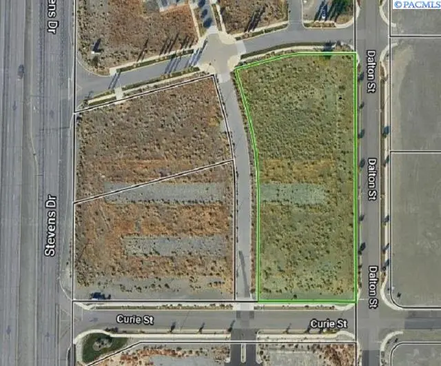 750 Curie St, Richland, WA 99354