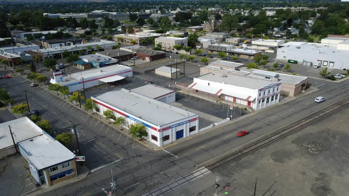 35 N Benton, Kennewick, WA