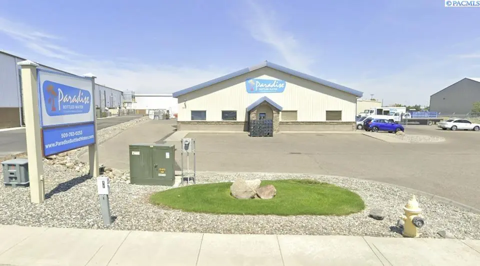 6202 W Deschutes Ave., Kennewick, WA 99336