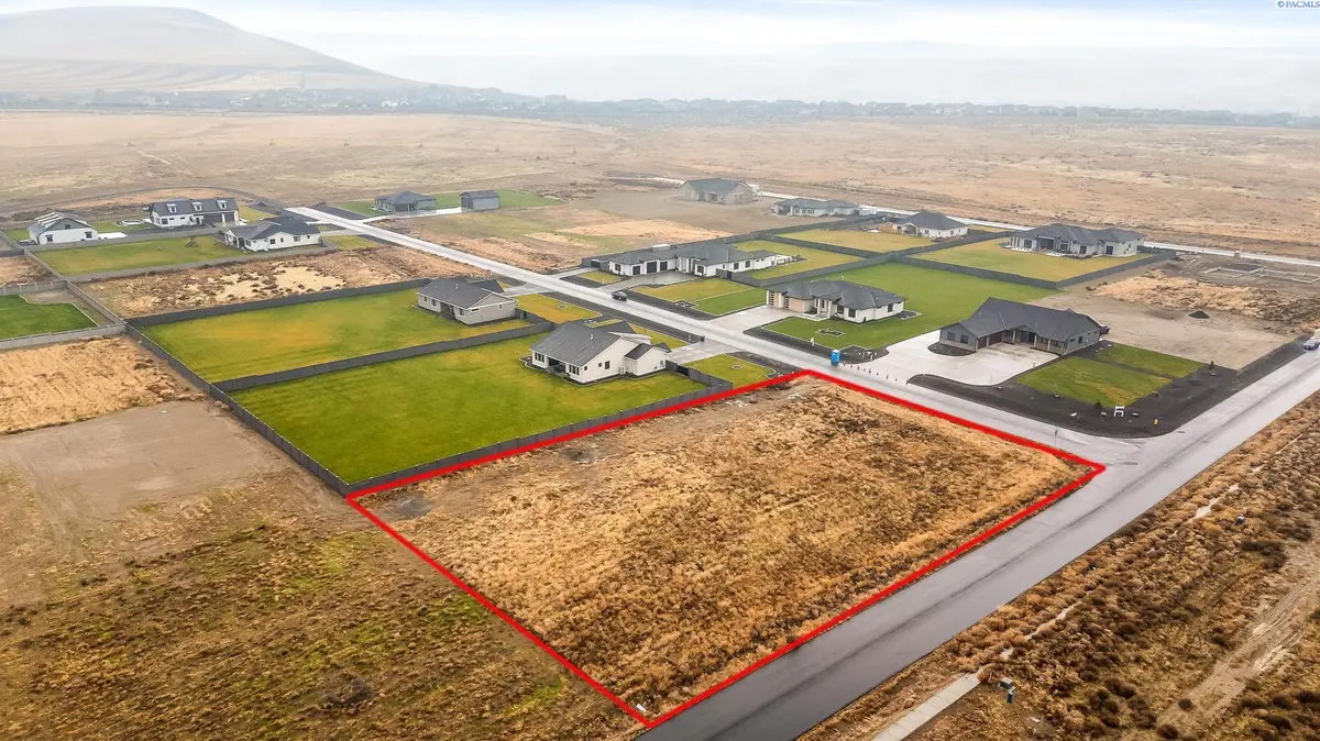 7203 Ambrosia St, Kennewick, WA 99338