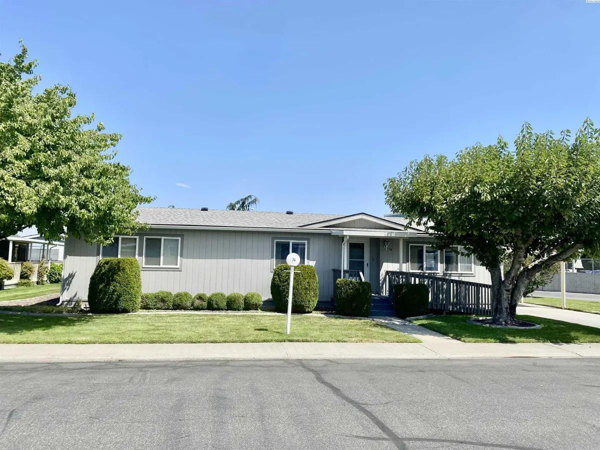 312 S Columbia Center Blvd Unit 74 #74, Kennewick, WA 99336