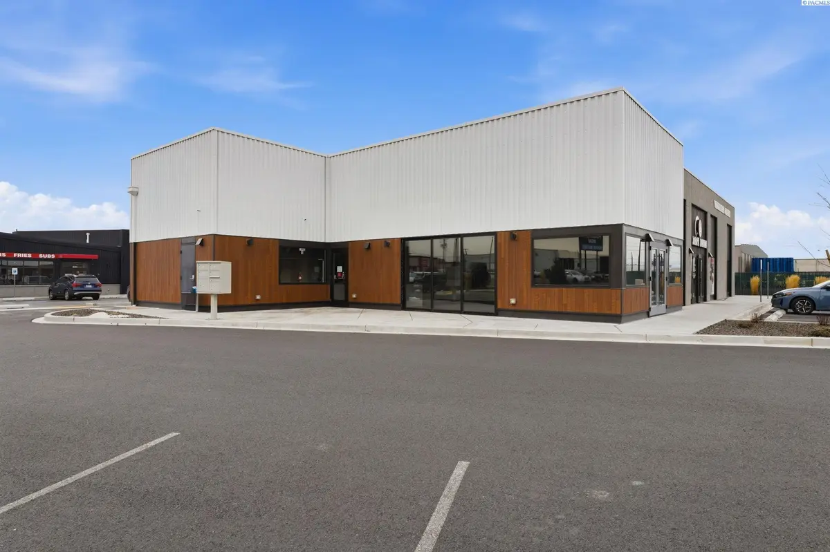1802 S 1st, Yakima, WA 98903