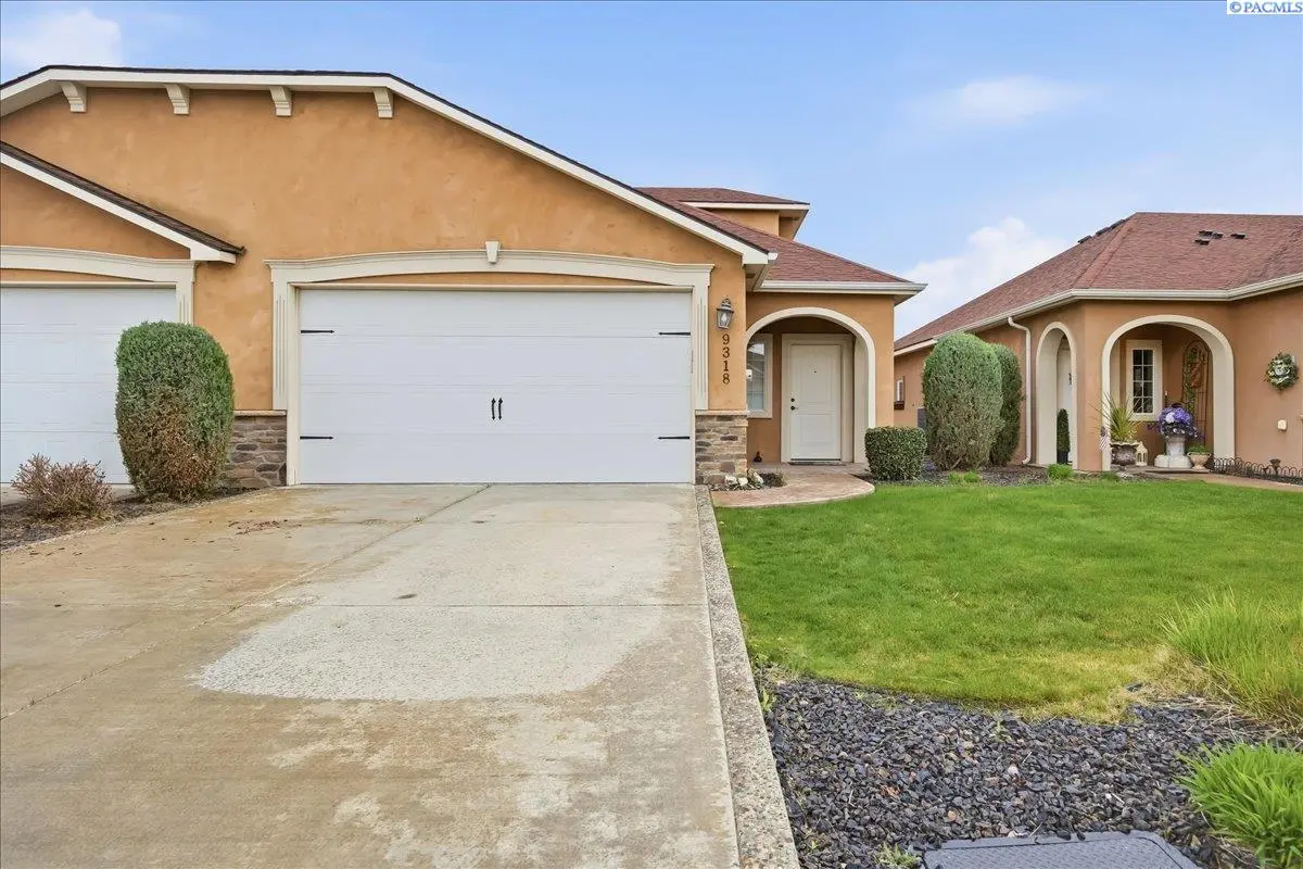 9318 Majestia Lane, Pasco, WA 99301