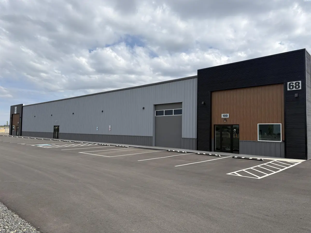 68 Gateway Road #110, Burbank, WA 99323